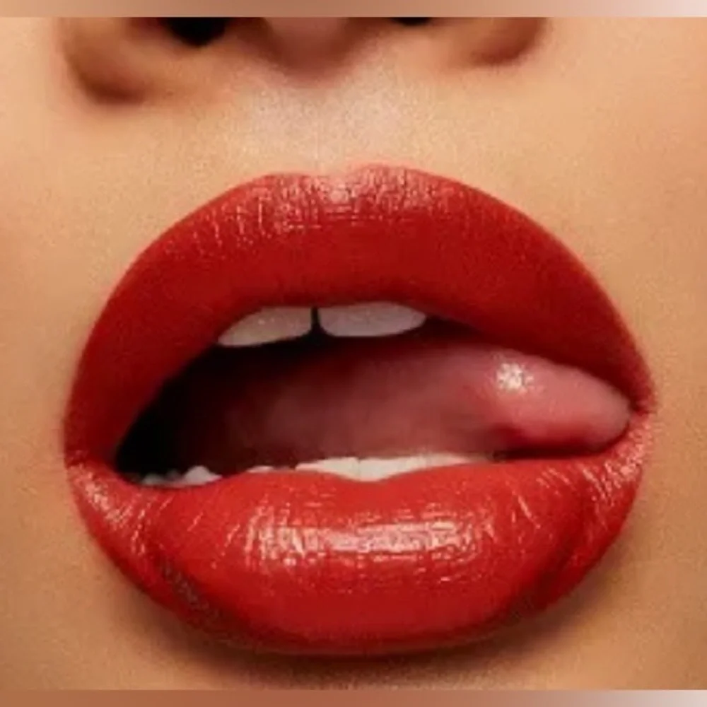 MAC DEIFY ME 481 hydrating Liquid Lipstick Love Me Lipcolour NEW IN BOX